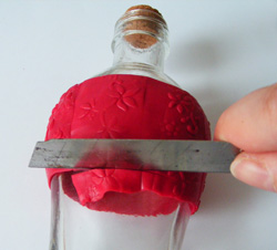 likőrös üveg készítése süthető gyurmából